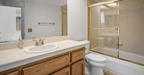 9677 Soaring Oaks Dr, Elk Grove, CA 95758 Photo