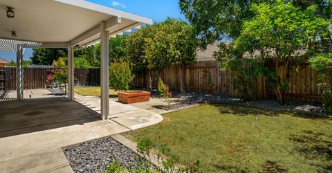9677 Soaring Oaks Dr, Elk Grove, CA 95758 Photo