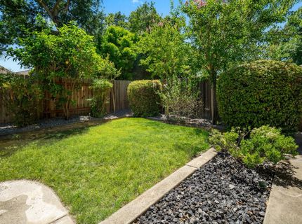 9677 Soaring Oaks Dr, Elk Grove, CA 95758 Photo
