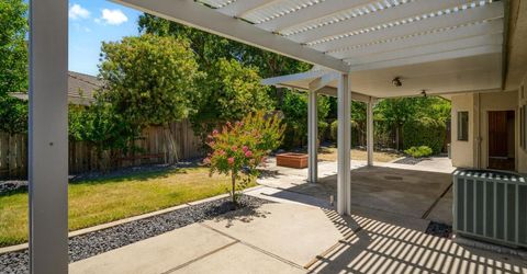 9677 Soaring Oaks Dr, Elk Grove, CA 95758 Photo
