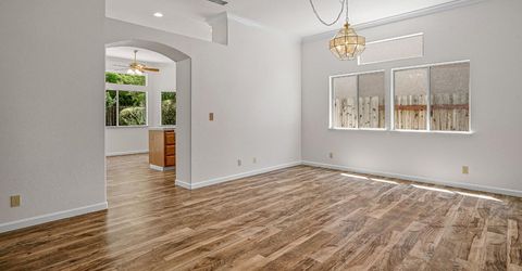 9677 Soaring Oaks Dr, Elk Grove, CA 95758 Photo