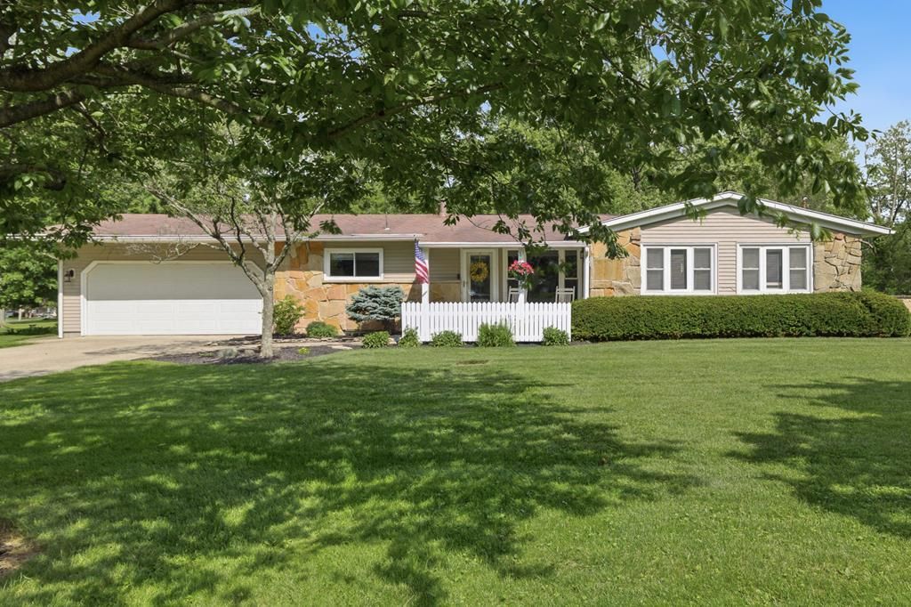 1947 Bellwood Dr, Mansfield, OH 44904 Main Photo