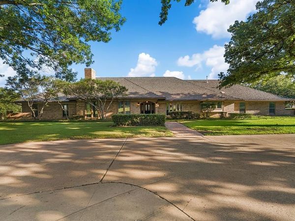 8920 Martin Drive , North Richland Hills, TX 76182
