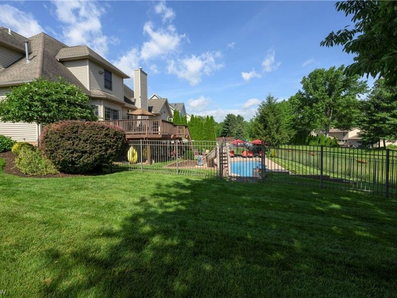 923 Mesa Verde Drive, Barberton, OH 44203 Photo 16