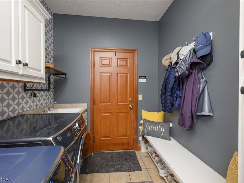 923 Mesa Verde Drive, Barberton, OH 44203 Photo 30