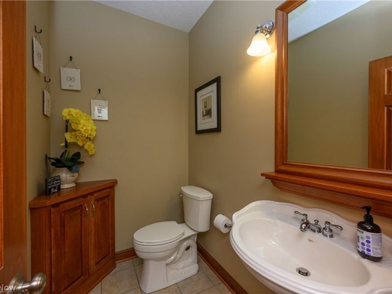 923 Mesa Verde Drive, Barberton, OH 44203 Photo 41