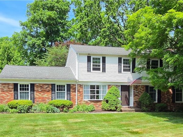 9563 Whitewood Road , Brecksville, OH 44141