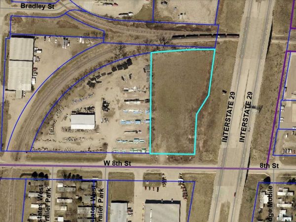 3103 US HIGHWAY 377 W, Sioux City, IA 51111