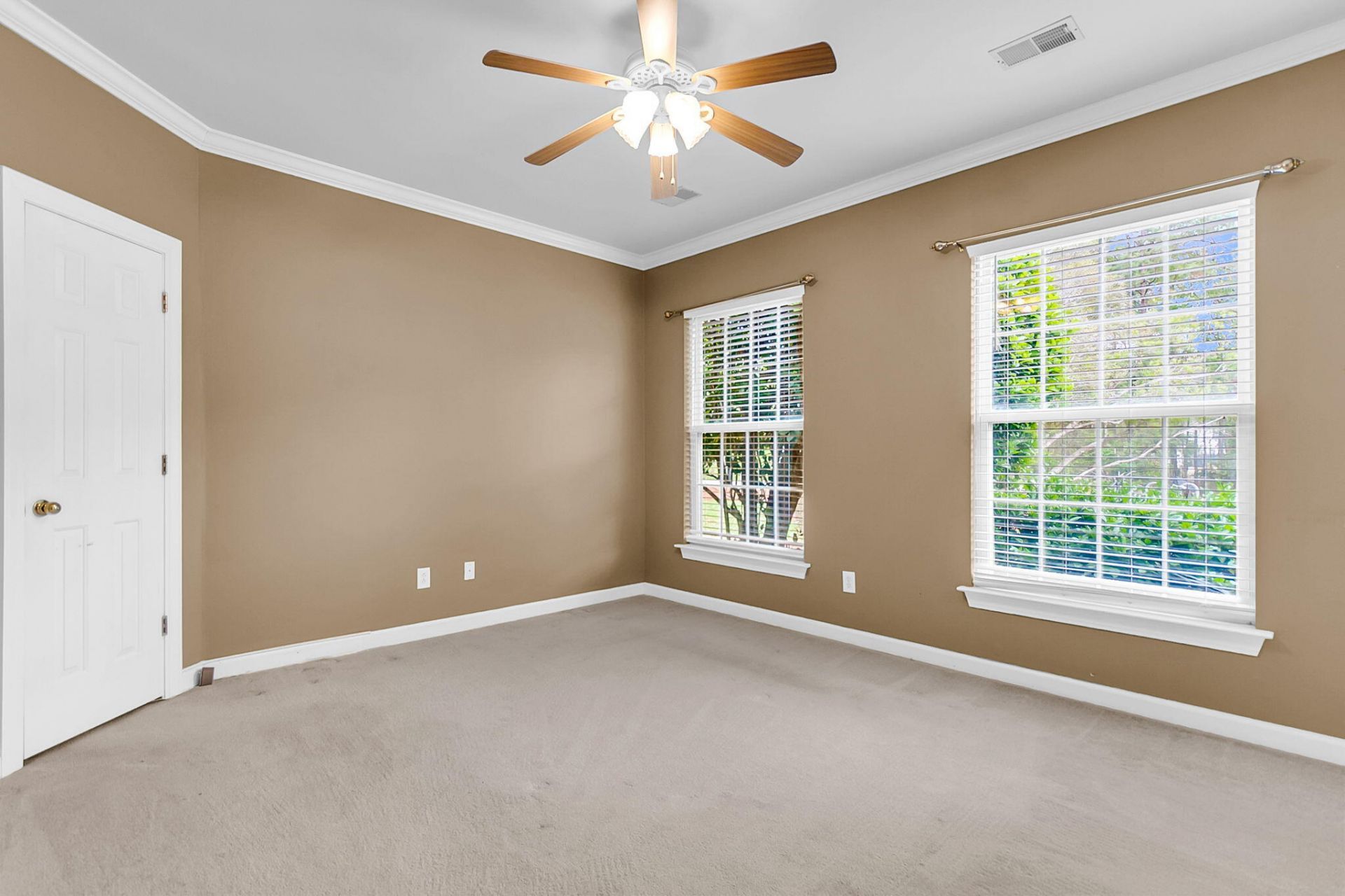 1654 Camfield Lane Photo 14