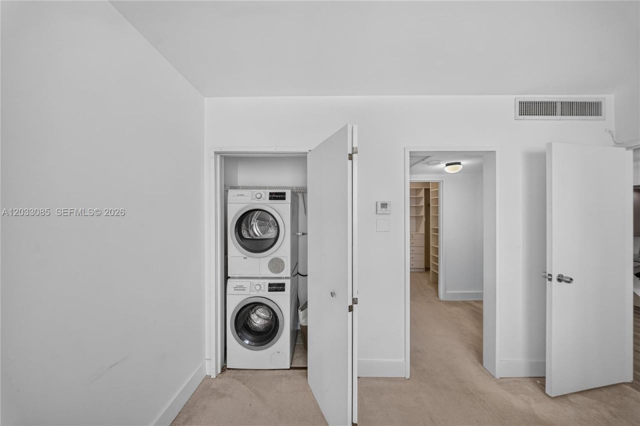 5600 Collins Ave , Unit 7W, Miami Beach, FL 33140 Photo