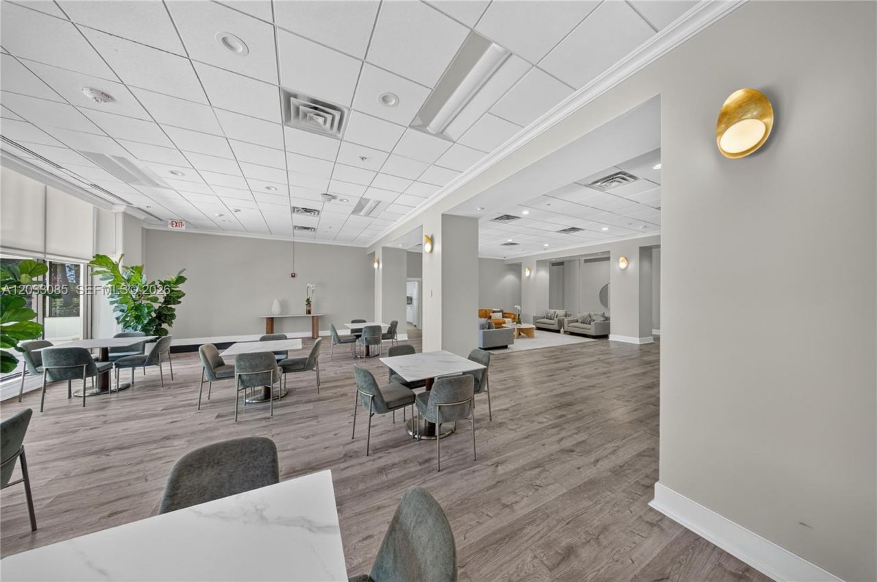 5600 Collins Ave , Unit 7W, Miami Beach, FL 33140 Photo