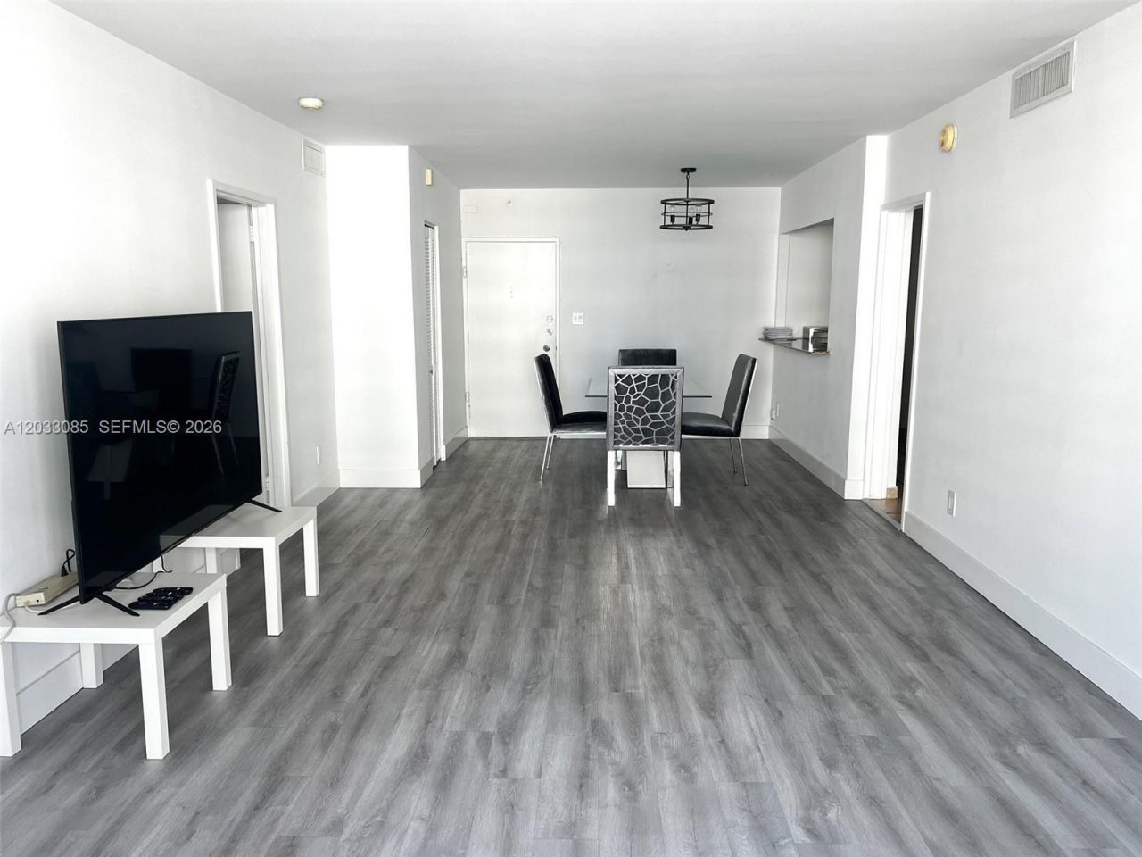 5600 Collins Ave , Unit 7W, Miami Beach, FL 33140 Photo
