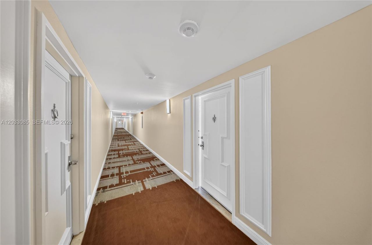 5600 Collins Ave , Unit 7W, Miami Beach, FL 33140 Photo