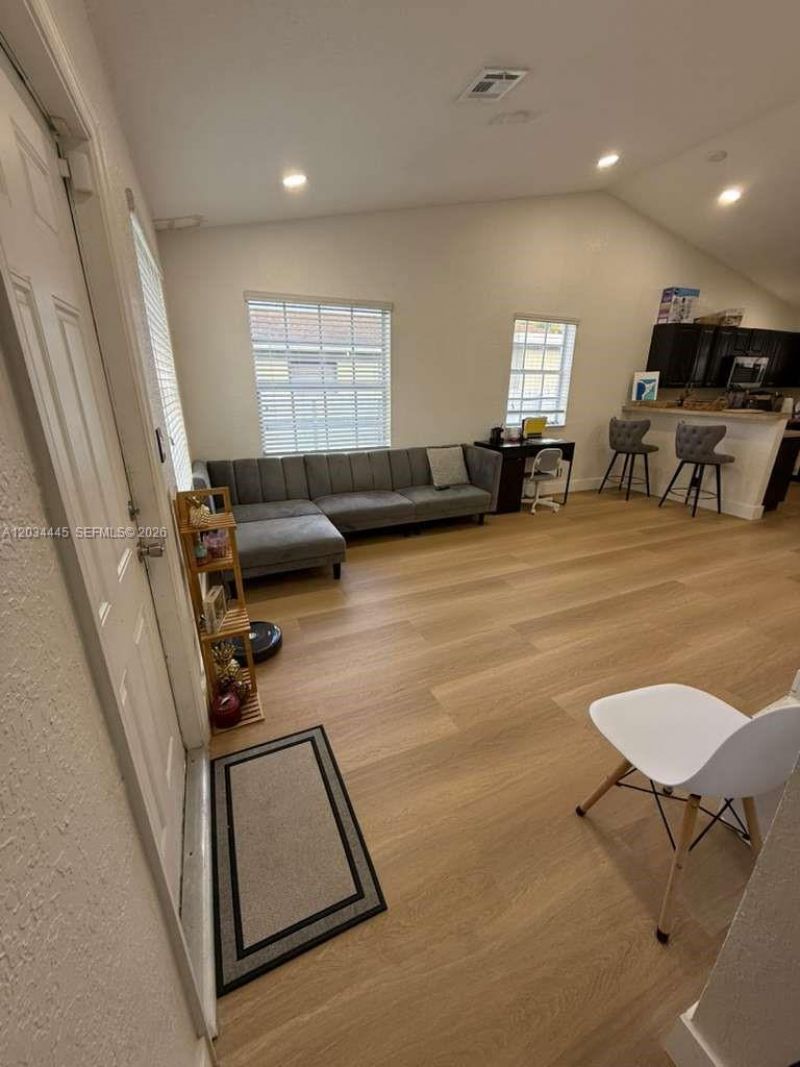 2441 NW 14th St , Fort Lauderdale, FL 33311 Photo