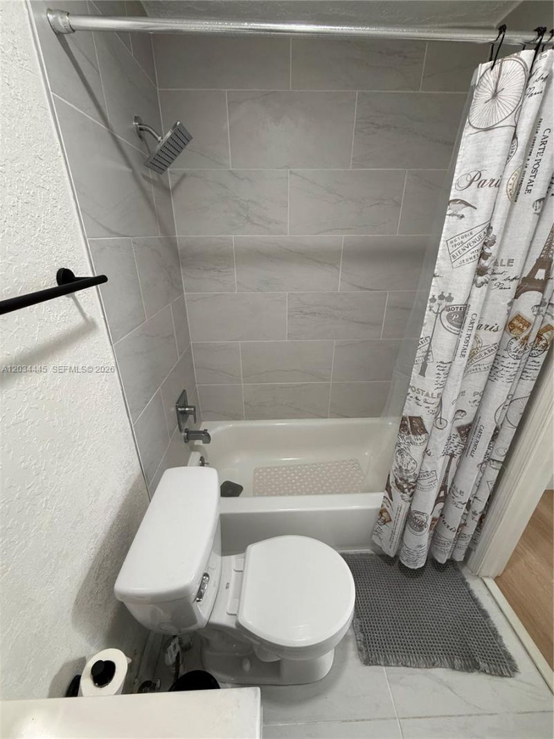 2441 NW 14th St , Fort Lauderdale, FL 33311 Photo