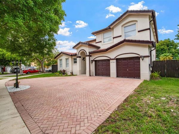 15761 SW 59th Ter , Miami, FL 33193