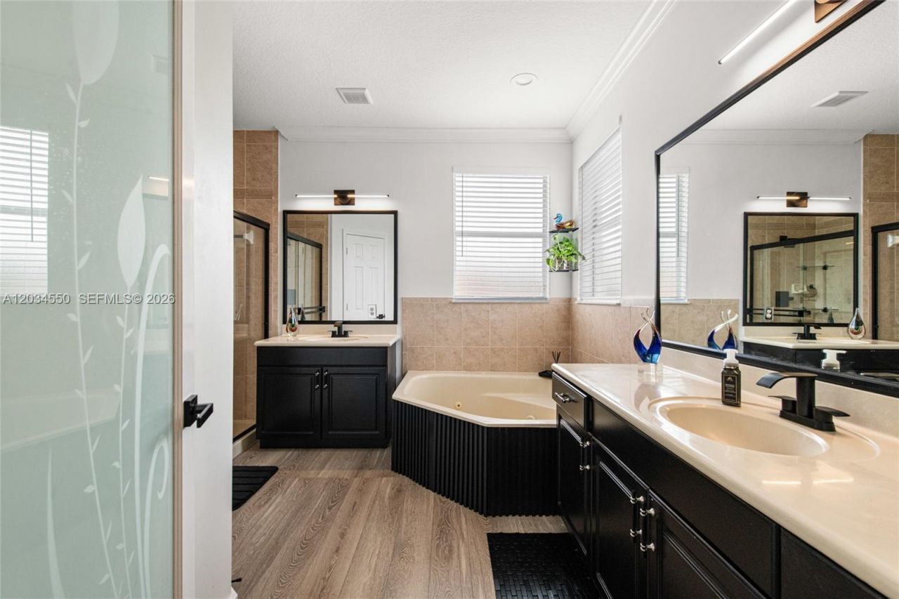 15761 SW 59th Ter , Miami, FL 33193 Photo