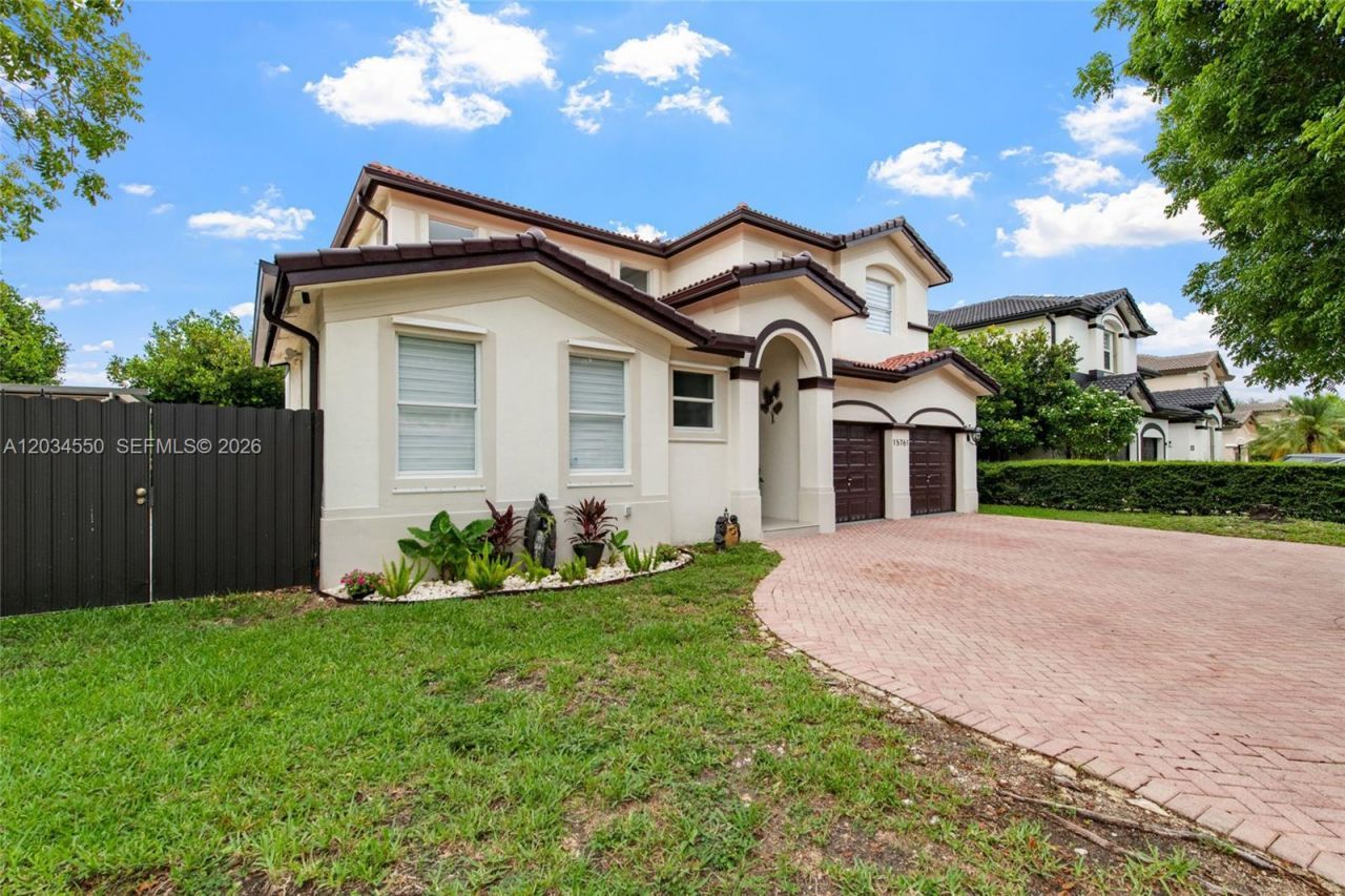 15761 SW 59th Ter , Miami, FL 33193 Photo