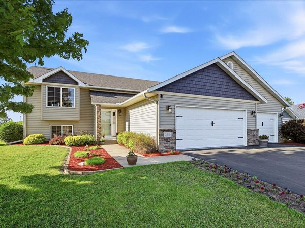 350 Horizon Drive, Le Center, MN 56057