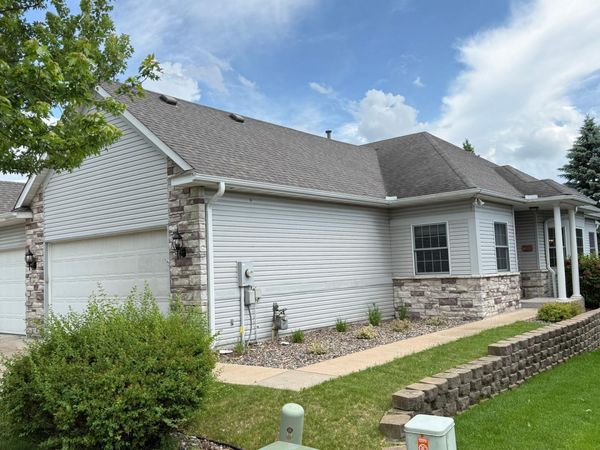 734 Gilfillan Lane , White Bear Twp, MN 55127