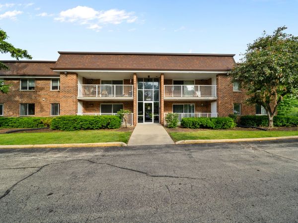 1102 Westover Lane , Unit 1B, Schaumburg, IL 60193