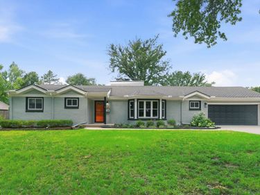 633 N Mission Rd, Wichita, KS 67206