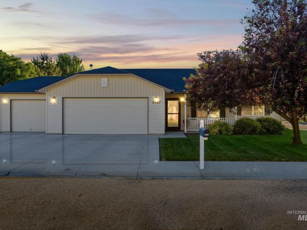 1457 S Woodmaste, Kuna, ID 83634