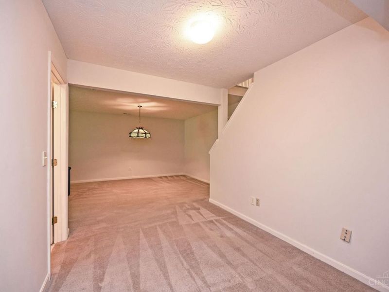5928 Castlewood Crossing, Milford, OH 45150 Photo 39