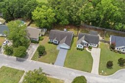 145 Pear Court photo 4