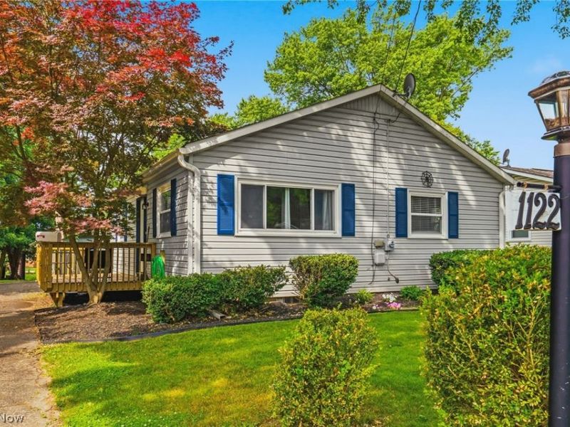 1122 Bel Air Drive NW, North Canton, OH 44720 Photo 1