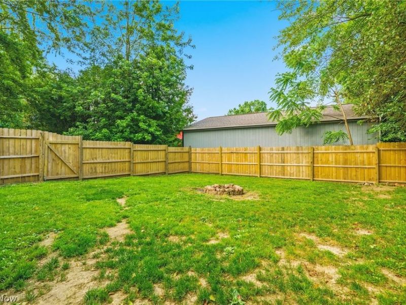 1122 Bel Air Drive NW, North Canton, OH 44720 Photo 23