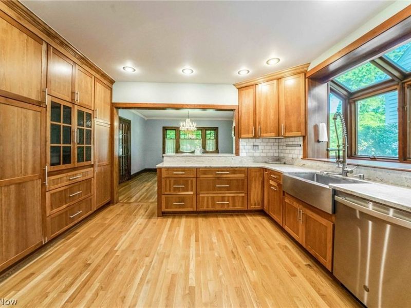 1327 Oakridge Drive, Cleveland Heights, OH 44121 Photo 13