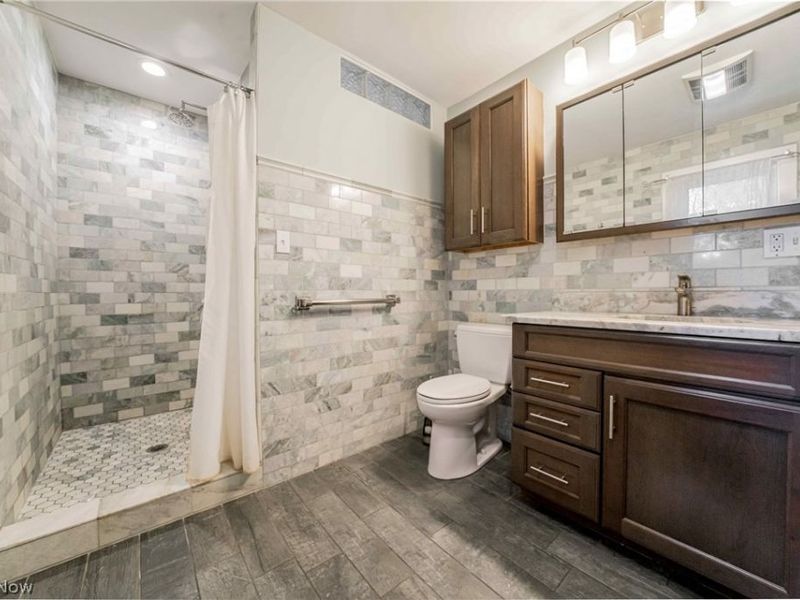 1327 Oakridge Drive, Cleveland Heights, OH 44121 Photo 23