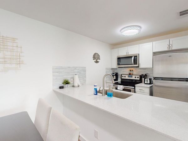 6409 Burns ST , Unit 307, Austin, TX 78752