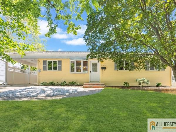 32 Bucknell Road, Parlin, NJ 08859