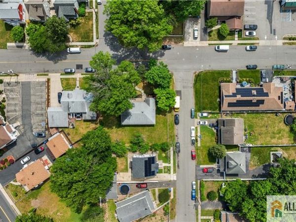 35 Egan Avenue, Fords, NJ 08863