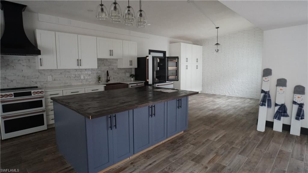 544 Bayside Dr , Fort Myers, FL 33919 Photo