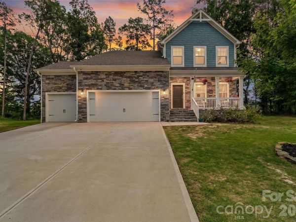 5532 Angus Drive, Midland, NC 28107