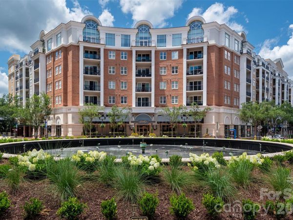 4620 Piedmont Row Drive, Unit 304, Charlotte, NC 28210