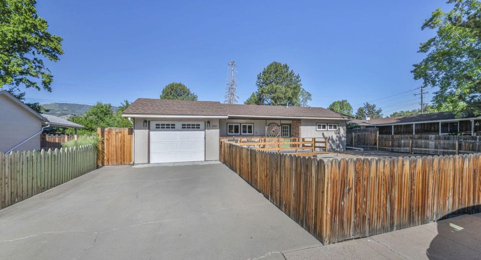 1910 N Division Street, Carson City, NV 89703 Photo