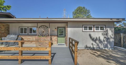 1910 N Division Street, Carson City, NV 89703 Photo