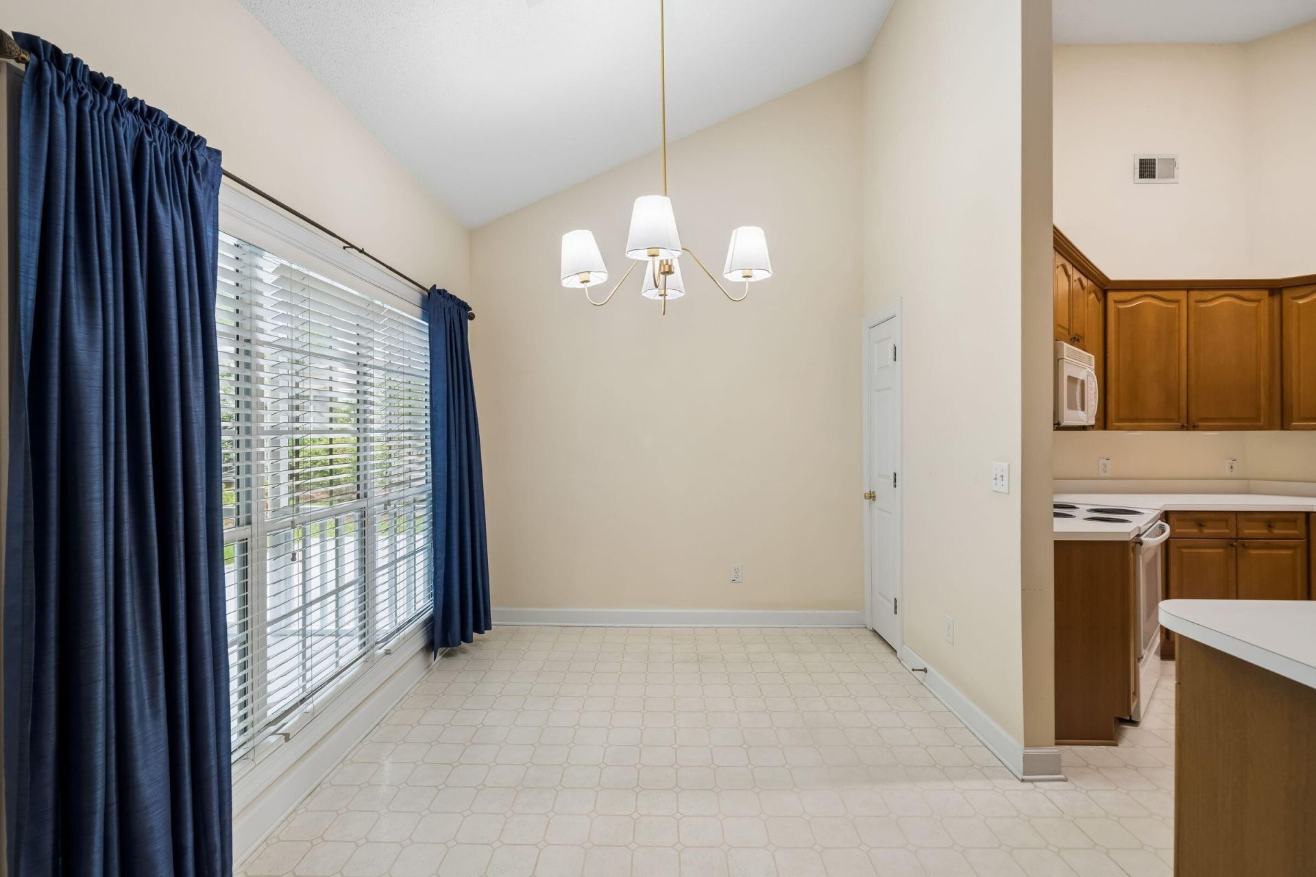 1613 Wayah Drive Photo 22