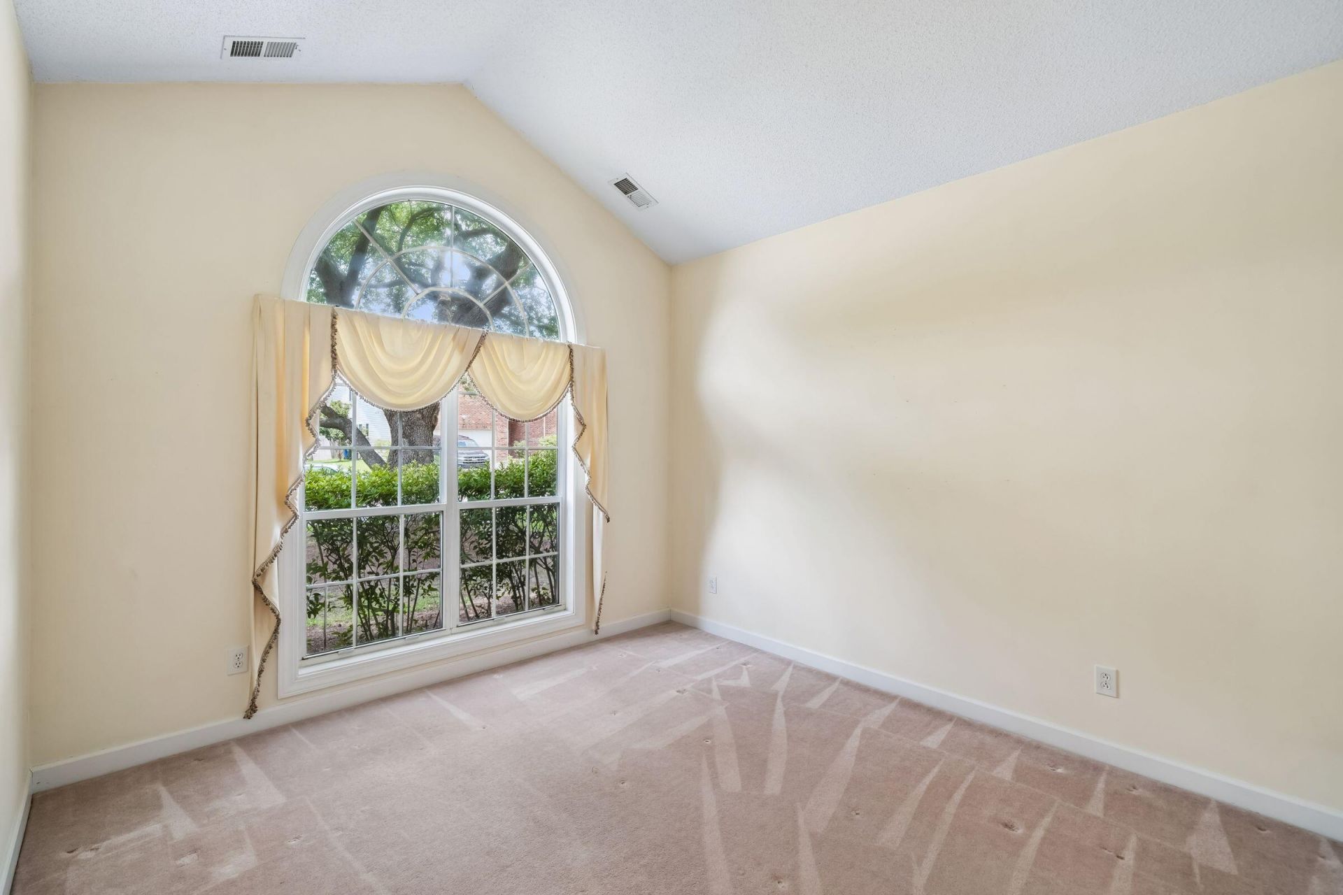 1613 Wayah Drive Photo 9