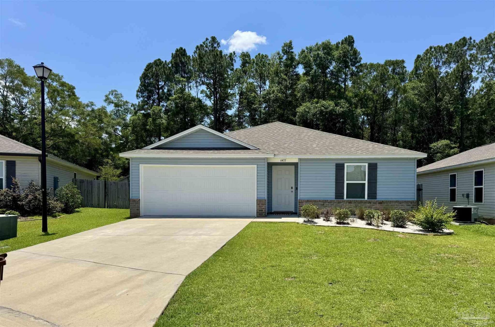 6433 June Bug Dr, Milton, FL 32583 Main Photo