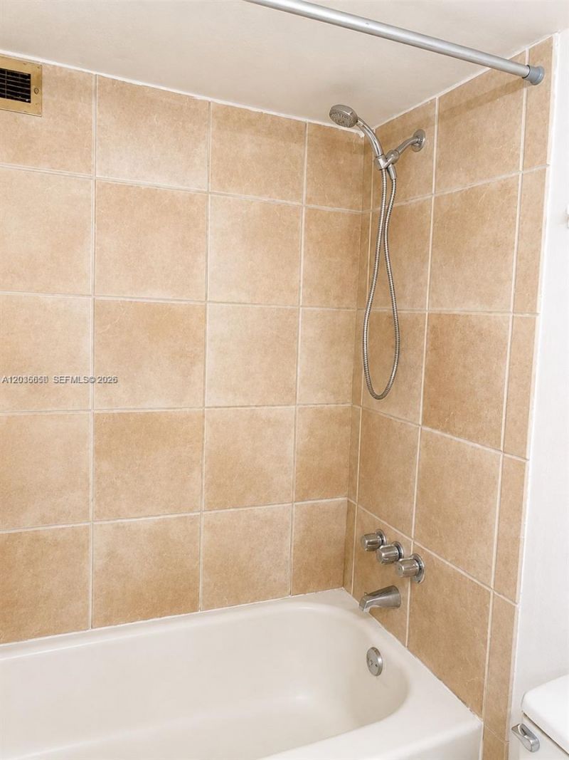6770 Indian Creek Dr, Unit 6R, Miami Beach, FL 33141 Photo