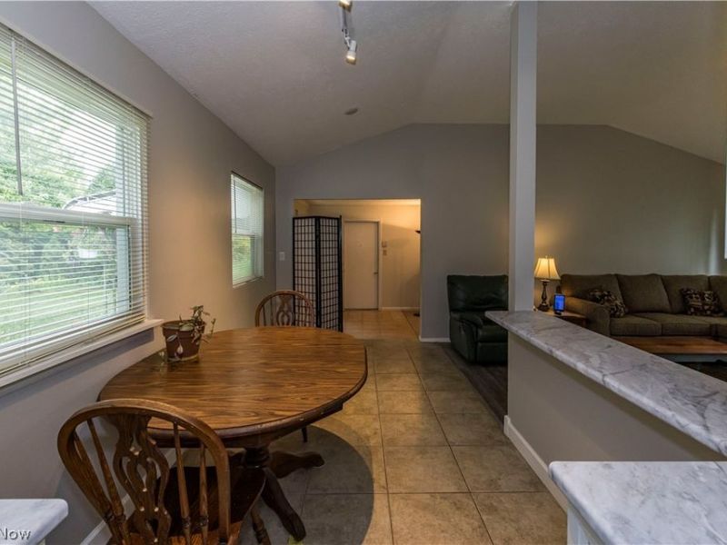 69 N Oakmont Drive, Northfield, OH 44067 Photo 13