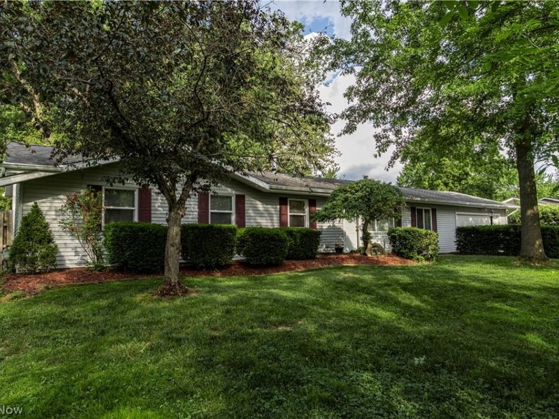 69 N Oakmont Drive, Northfield, OH 44067 Photo 3