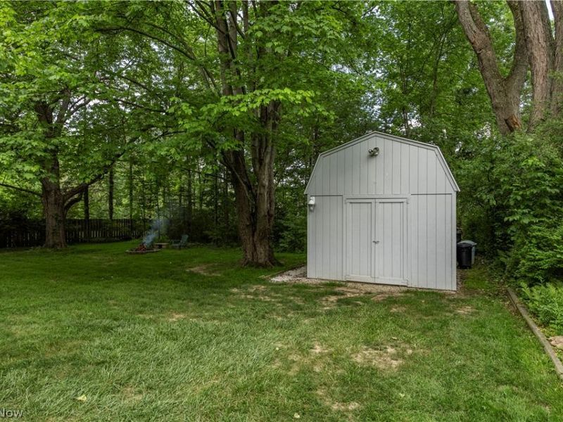 69 N Oakmont Drive, Northfield, OH 44067 Photo 36