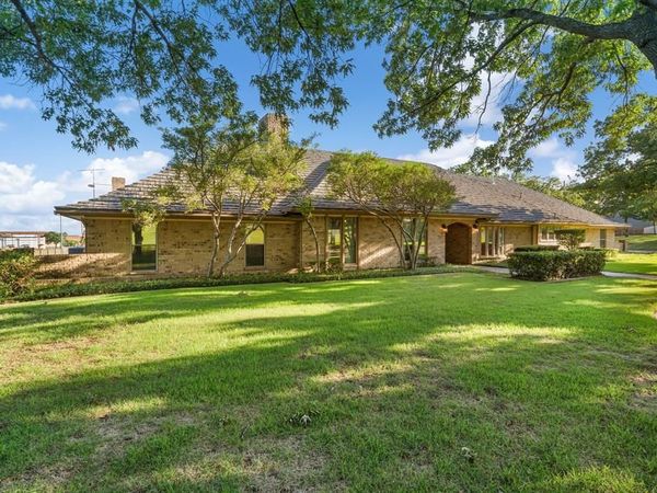 8920 Martin Drive, North Richland Hills, TX 76182