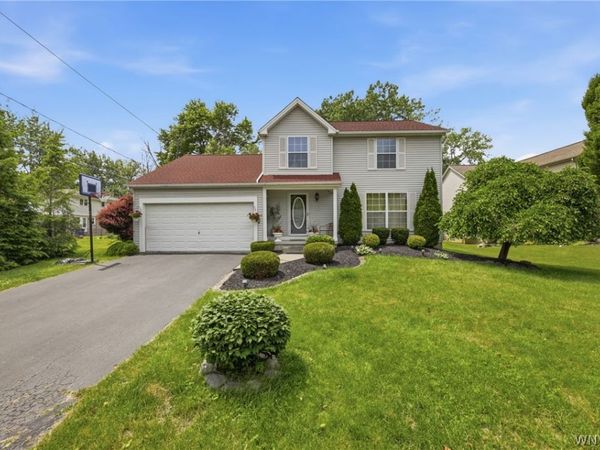 14 Hitching Post Lane, Buffalo, NY 14228